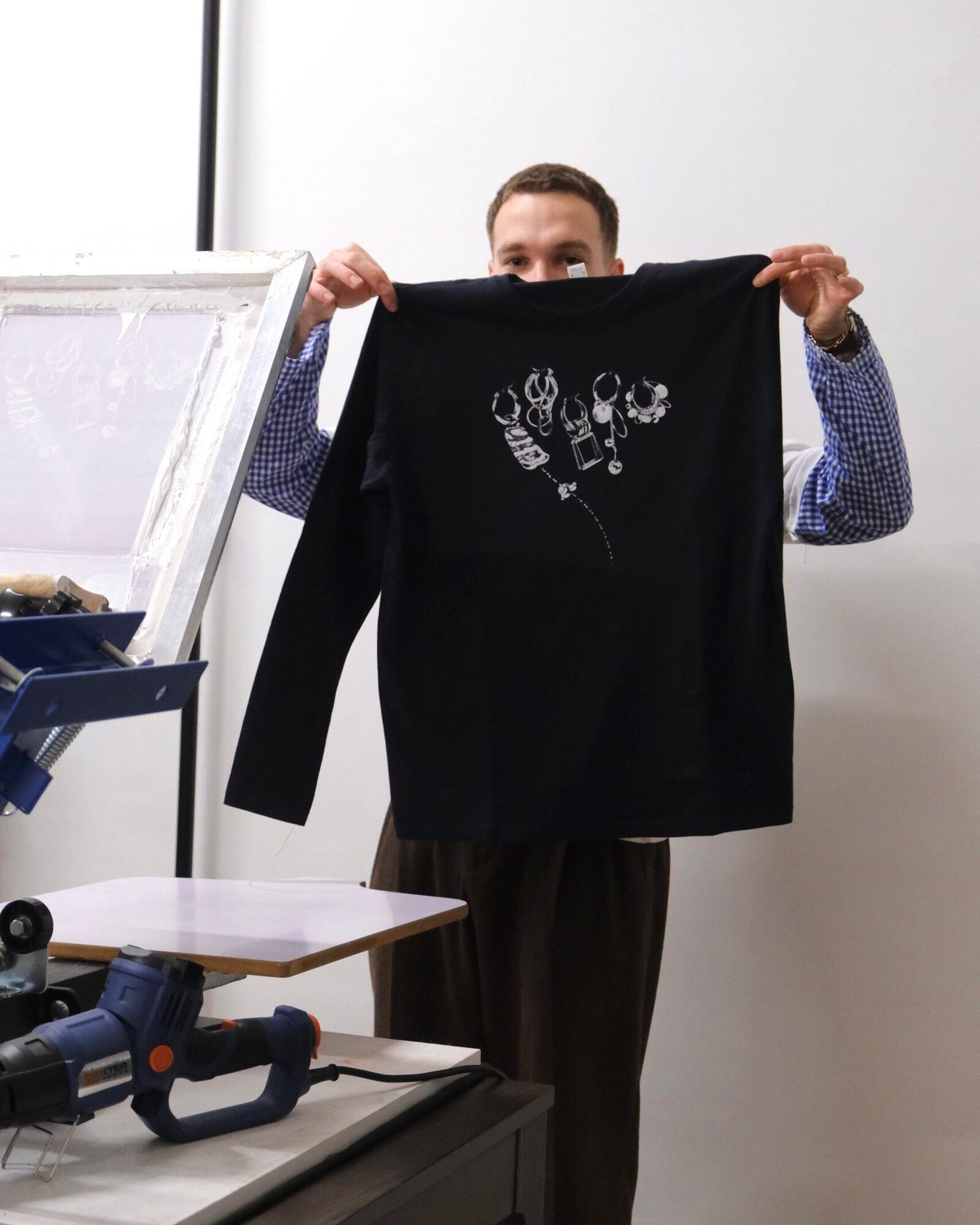 opening long sleeves