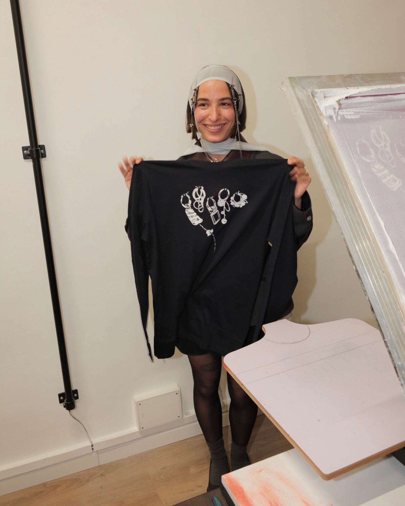 opening long sleeves