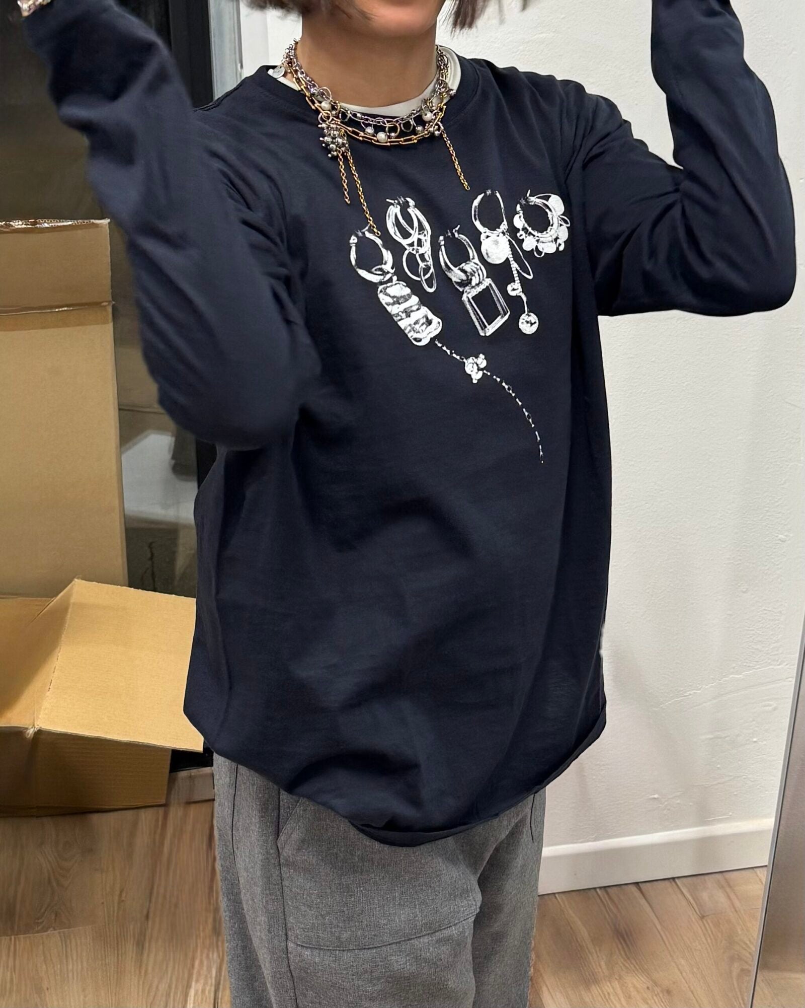 opening long sleeves