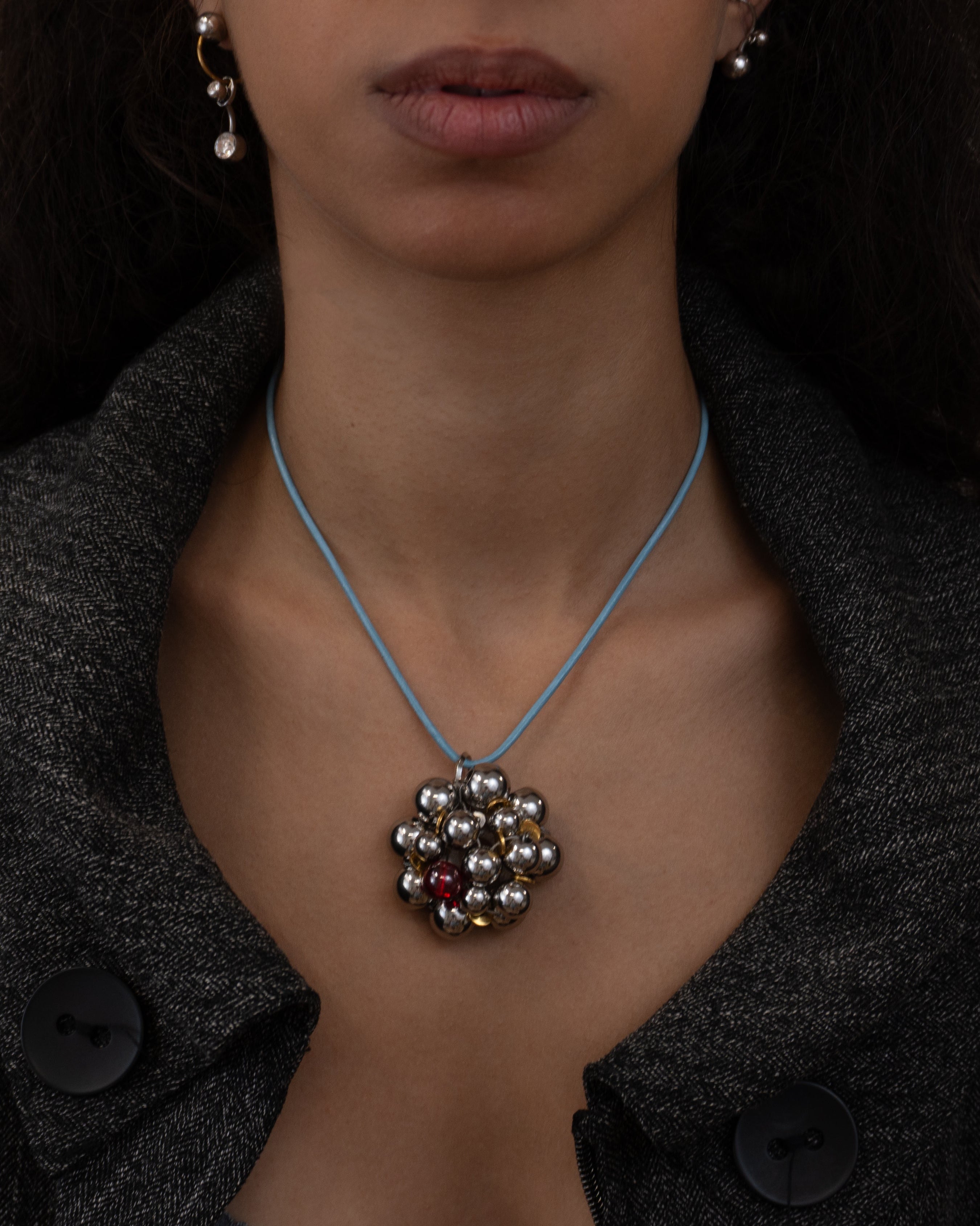 Collier Lace power
